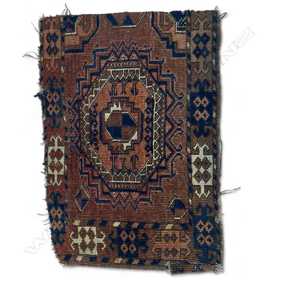 Carpet fragment - wool pile, - Yomut - Turkemen - red ground - single gül,